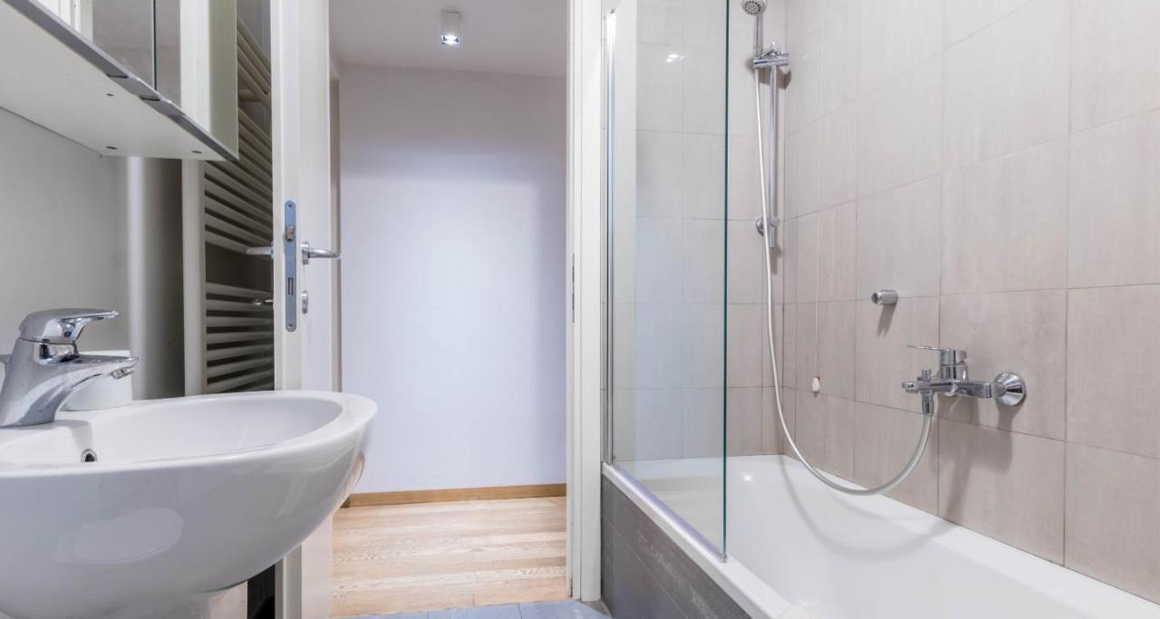 Joivy Apt For 6 With Big Terrace In Milan Centro Storico Exterior foto